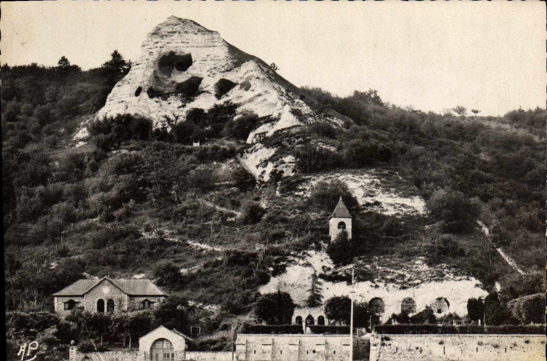 CPSM Haute Isle le Grand Colombier et l'Eglise souterraine