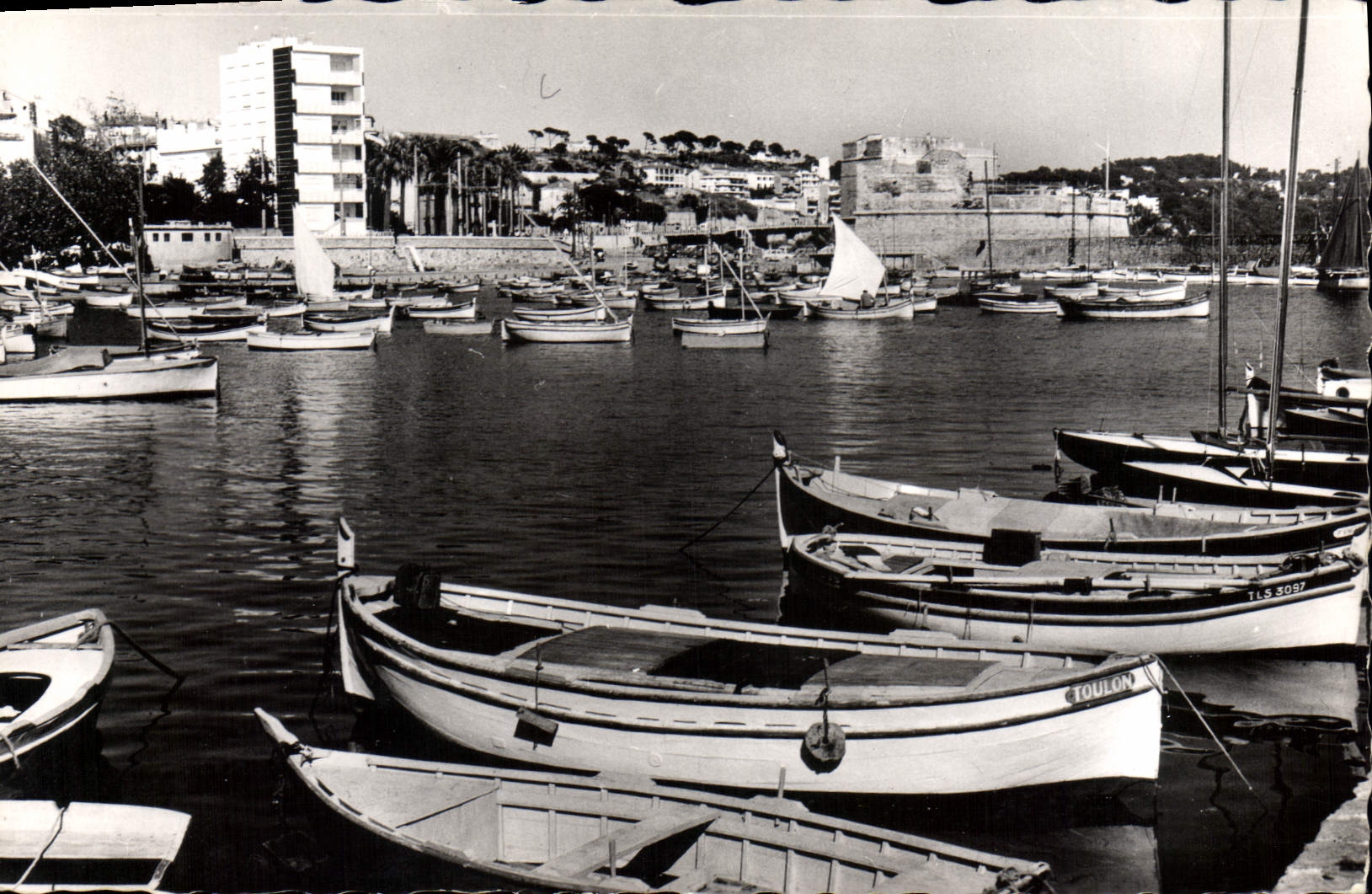 Port de Toulon — vue du port avec la Tour Saint-Louis — Éditions PRISECO