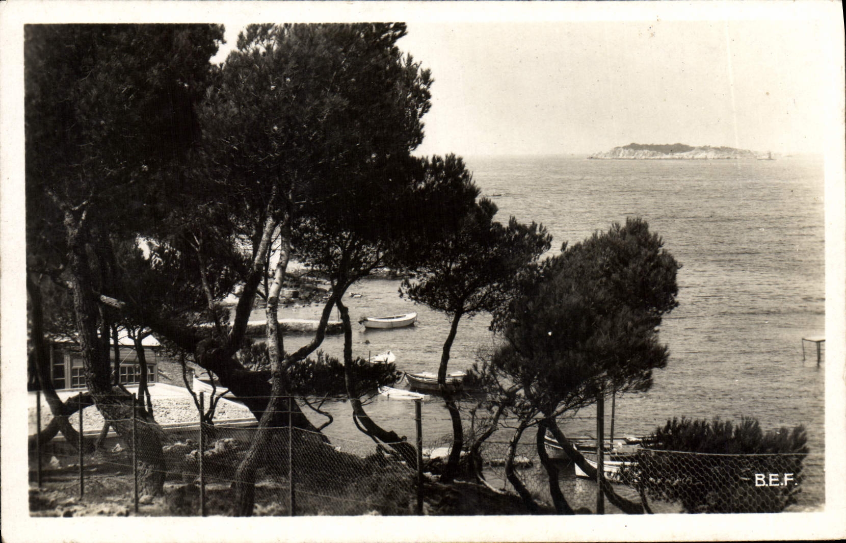 Vue sur l'île de Bandol — Côte d'Azur — Les Belles Éditions Françaises, n°13099