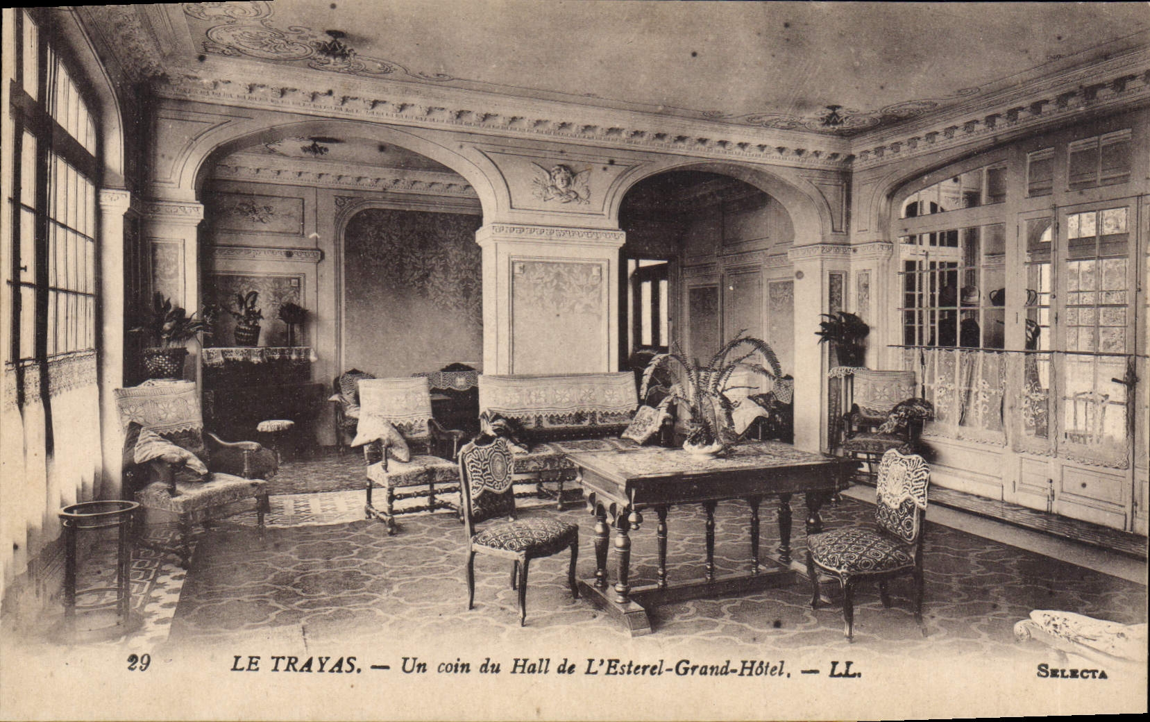 CPA Le Trayas un coin du Hall de l'Esterel grand hotel 