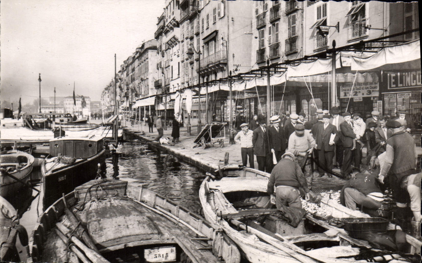 Toulon-sur-Mer — Pêcheurs au Quai — Éditions MAR, Nice