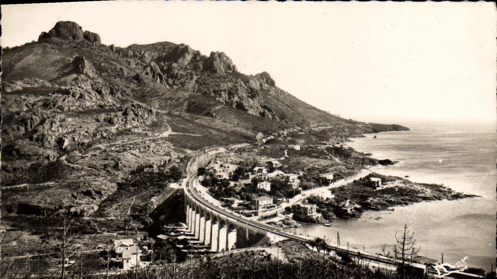 CPA Environs d'Agay Antheor Var Vue Generale 