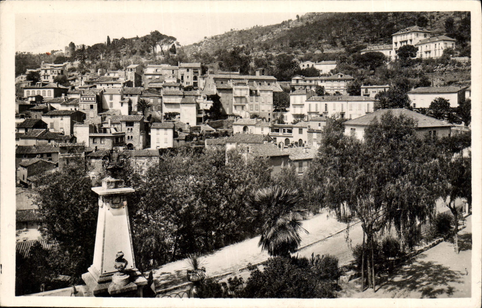 Le Lavandou — Übersicht — Die Côte d'Azur