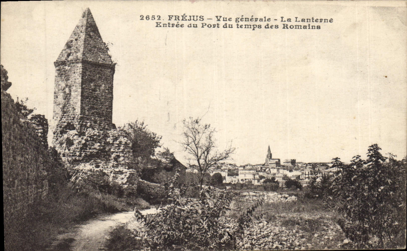 Fréjus — Vue générale — La Lanterne, Entrée du Port des Romains