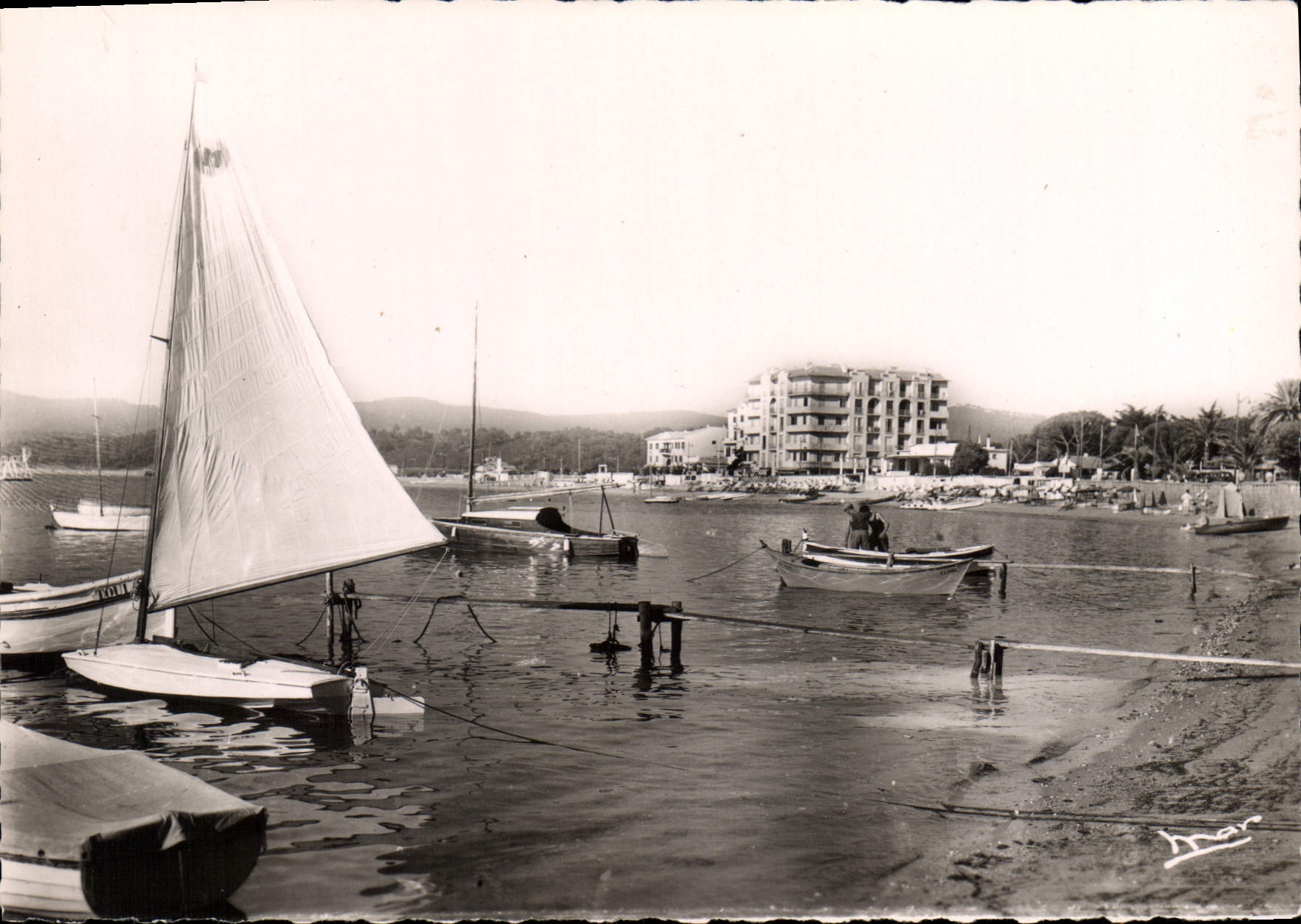 Le Lavandou (Var) - La Plage — Photographie de MAR — n° 688