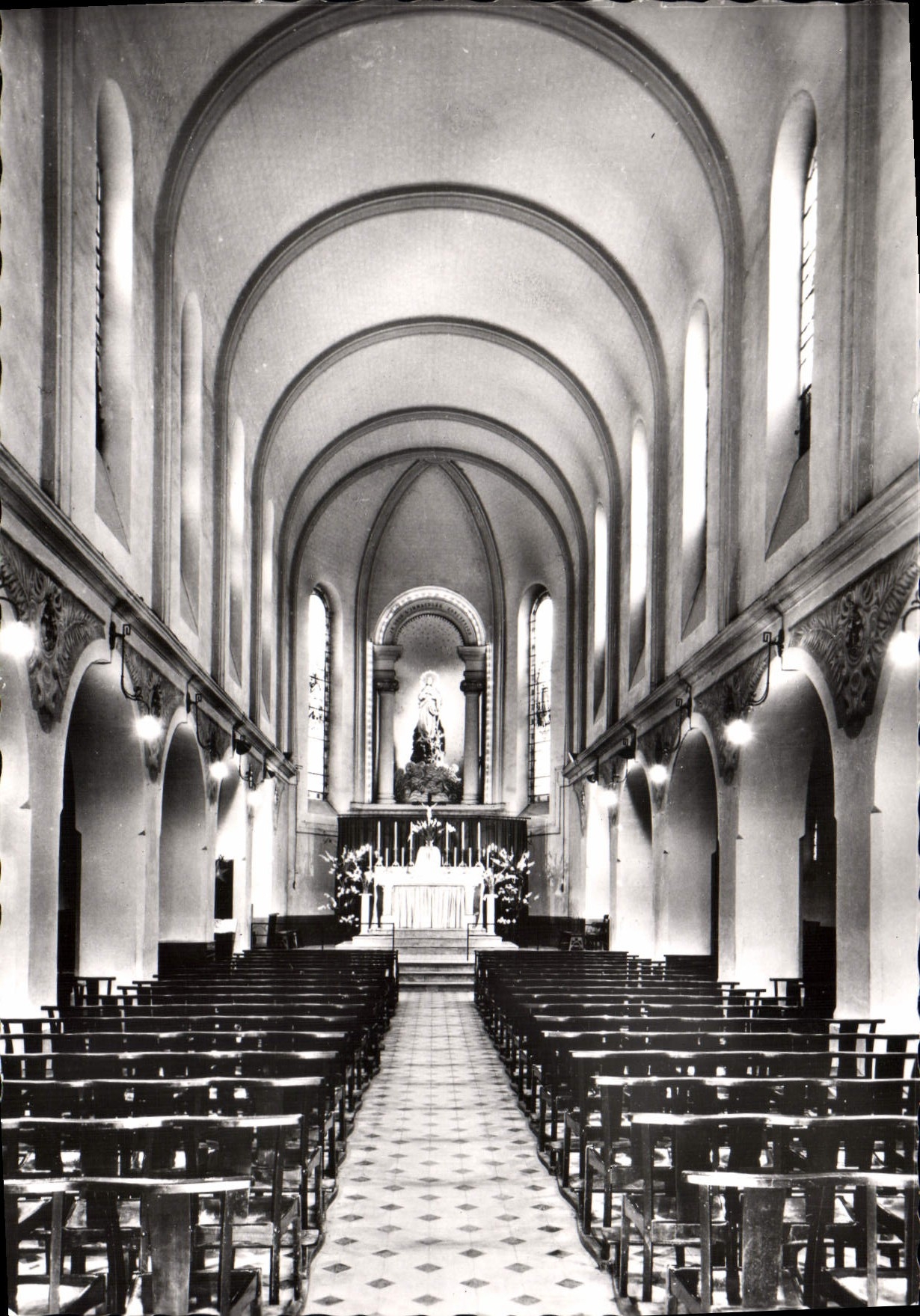 Intérieur de l'église de l'Immaculée Conception à Toulon — Photo G. Dapremont — n°83