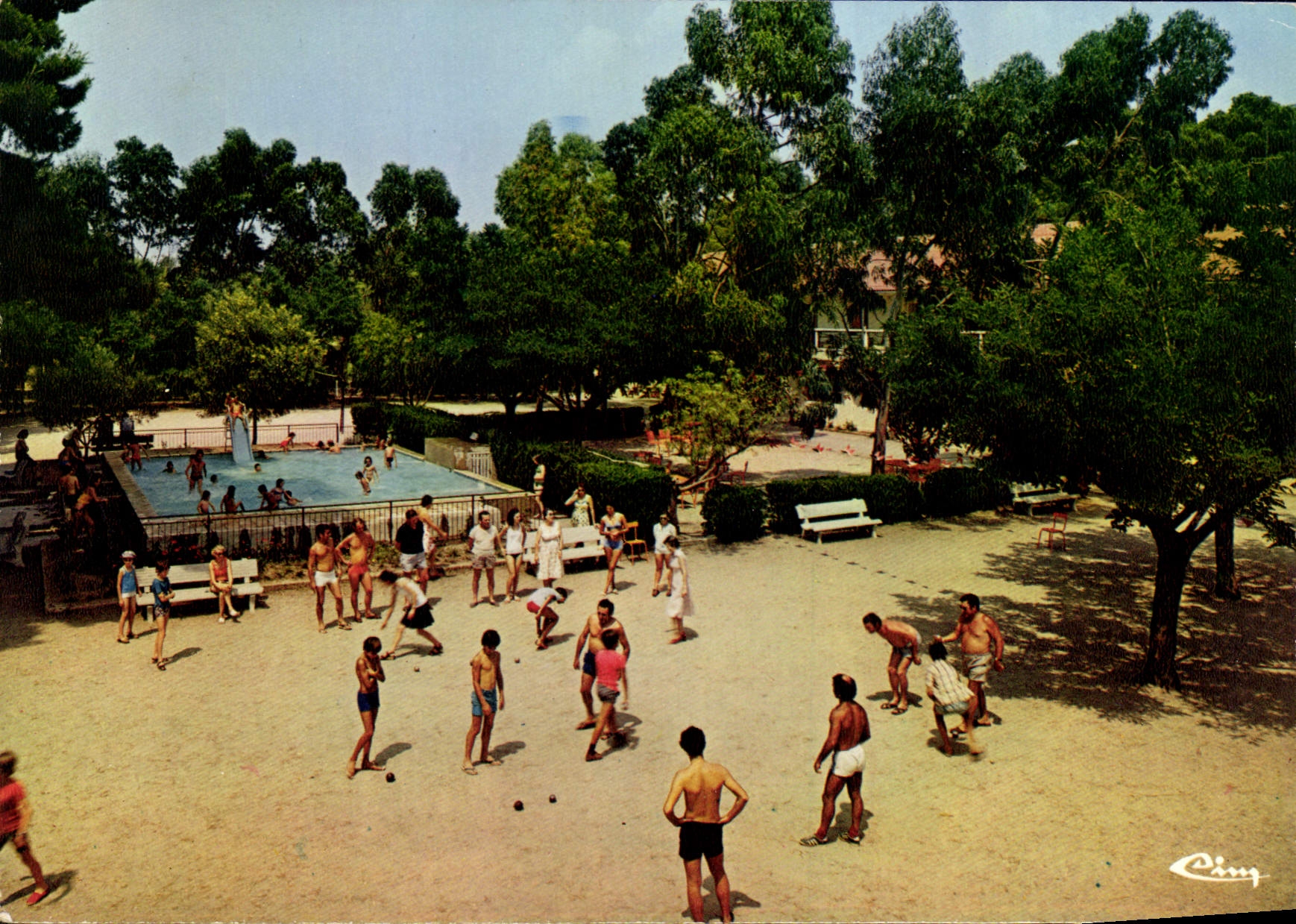 CPSM La Londe les Maures Var vacances PTT Cote des Maures Esplanade centrale 