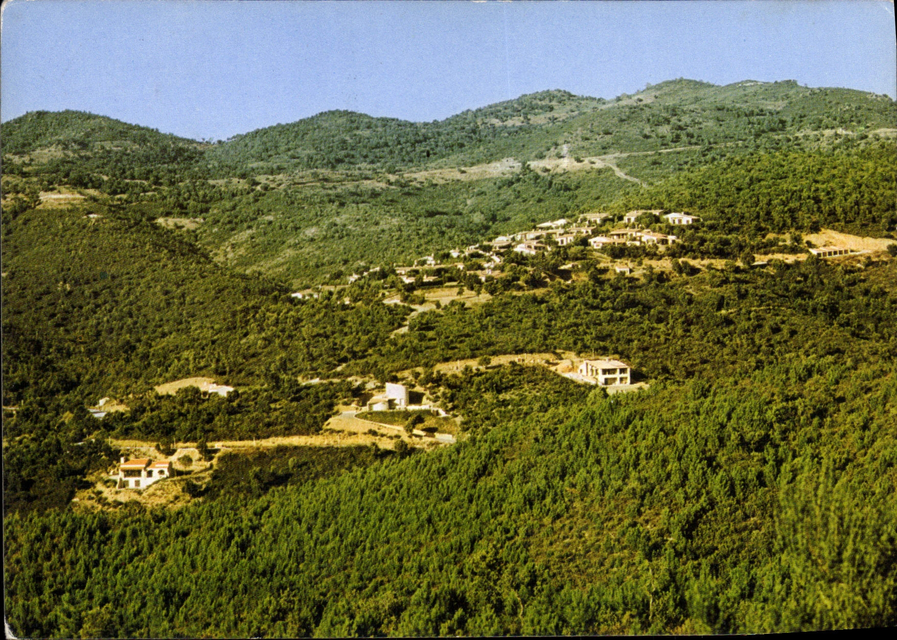 CPSM La Londe les Maures Var Domaine de Valcros Le village de l'Alycastre 