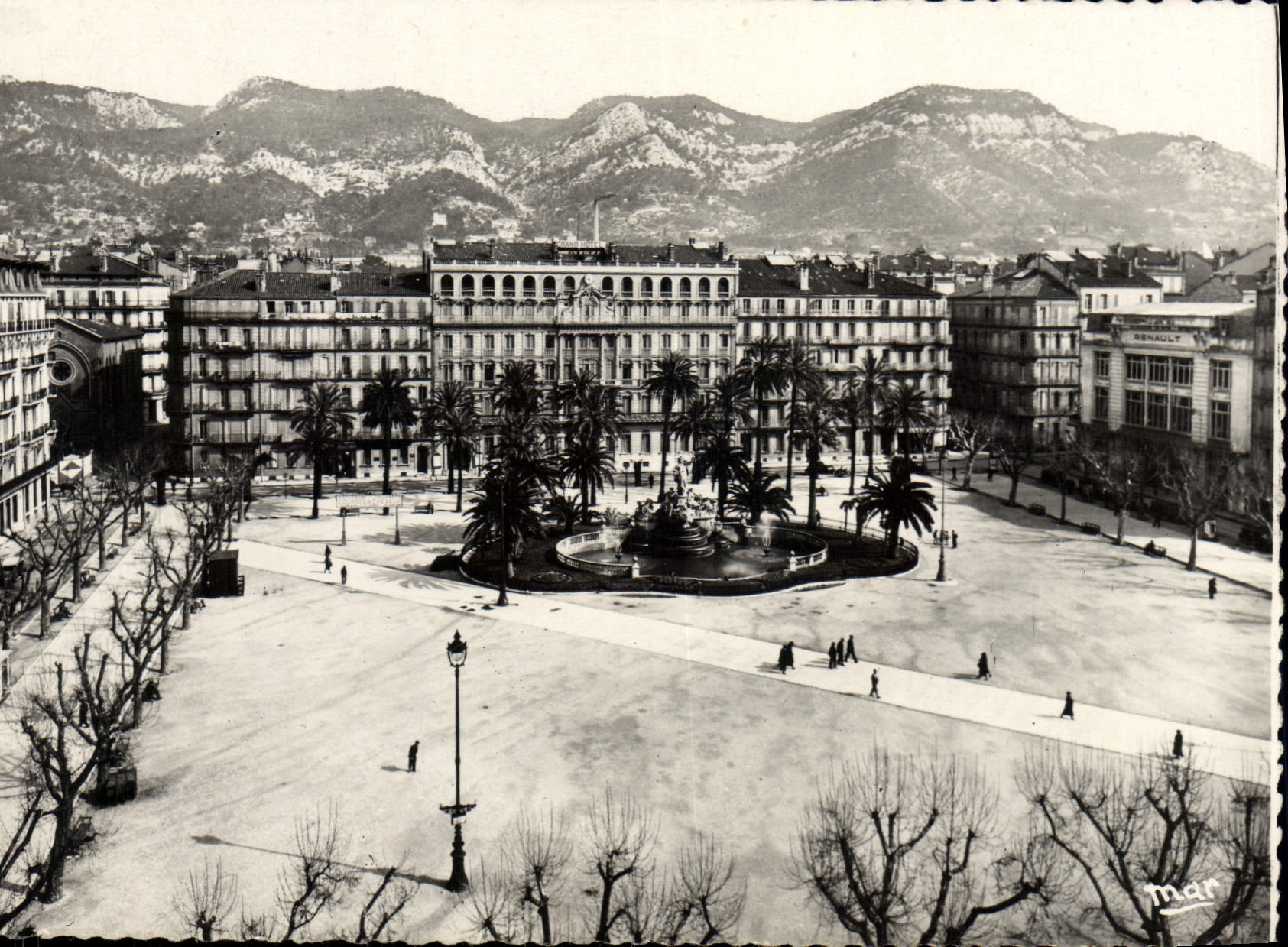 Place de la Liberté — Toulon-sur-Mer — éditeur Bouchet