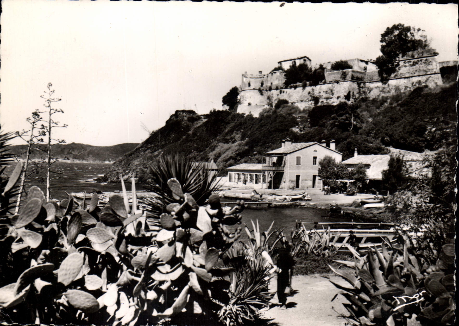 Port et Fort-Cros — Iles d'Or — Éditions « Mar »