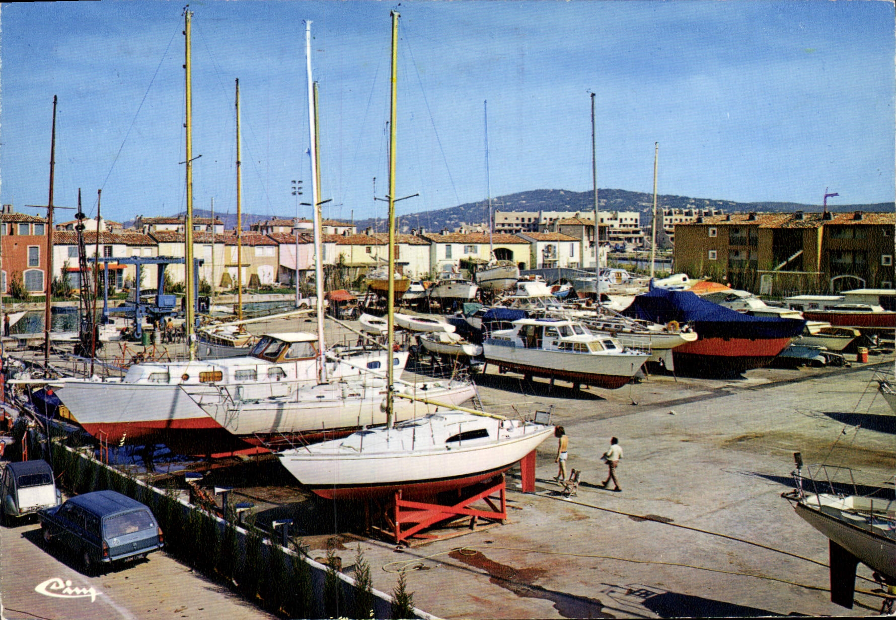 Port-Grimaud (Var) — Lacustrian City, shipyard — Publisher Combier Imprimeur Mâcon