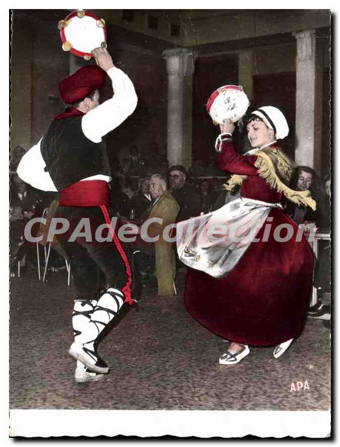 Danseurs dansant l'Entrelacada — Pays Catalan — APA