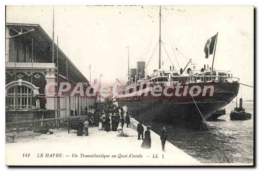 Le Havre — Ein Transatlantischer Frachter am Kai — LL 1