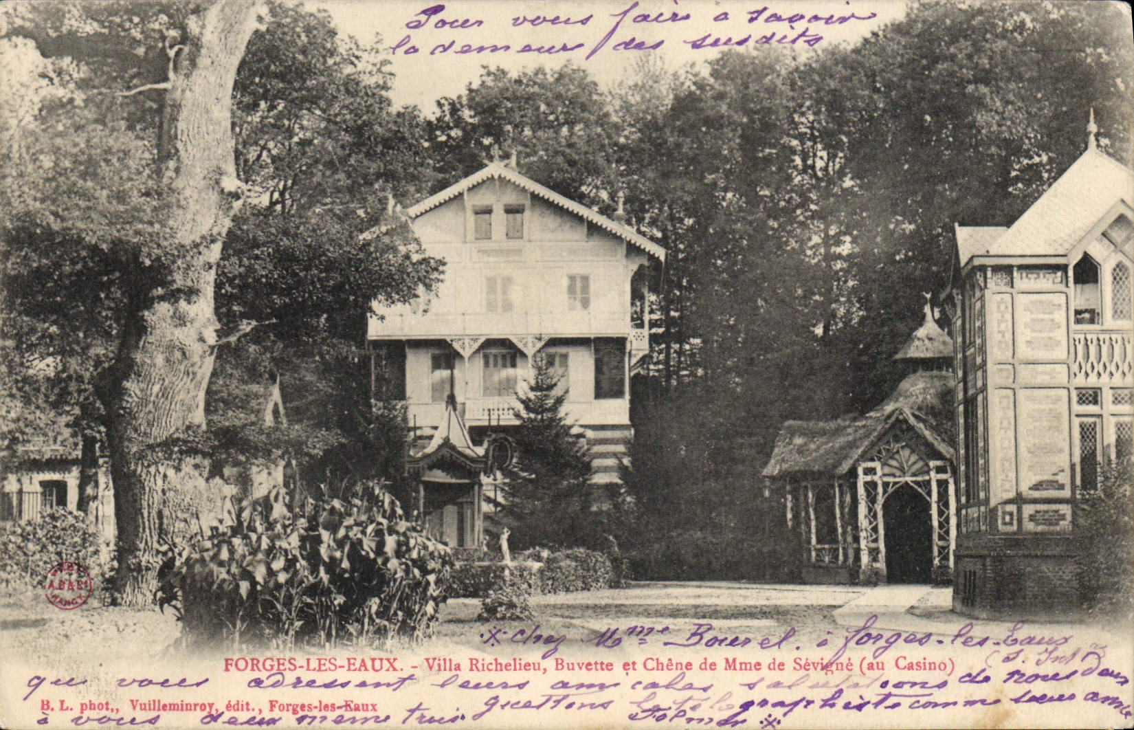 CPA Forges les Eaux Villa Richelieu Buvette et Chene de Mme de Sevigne au Casino 