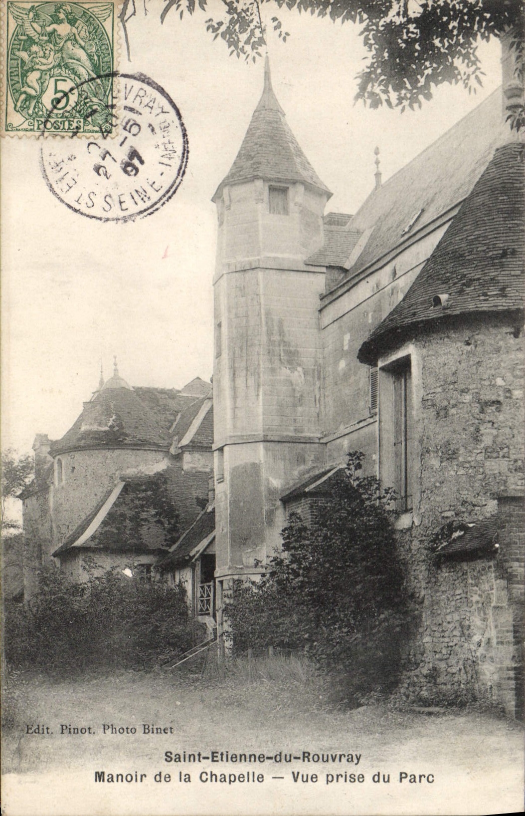 CPA Saint Etienne du Rouvray Manoir de la chapelle vue prise du parc 