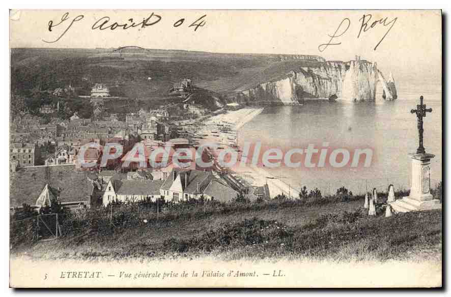CPA Etretat vue generale prise de la Falaise d'Amont 