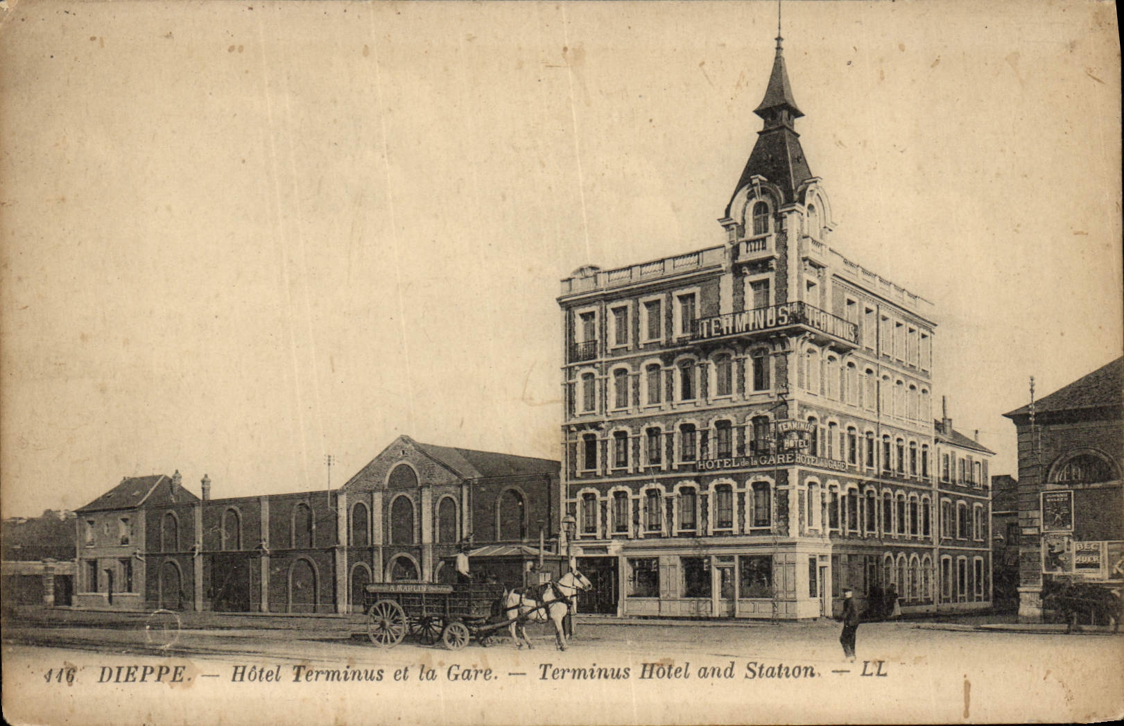 CPA Dieppe hotel Terminus et la gare 