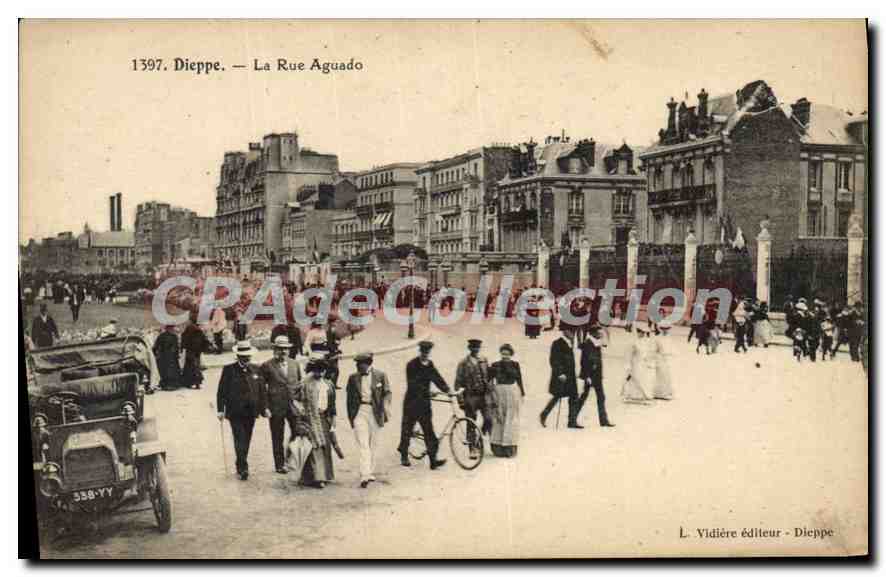 CPA Dieppe la rue Aguado 