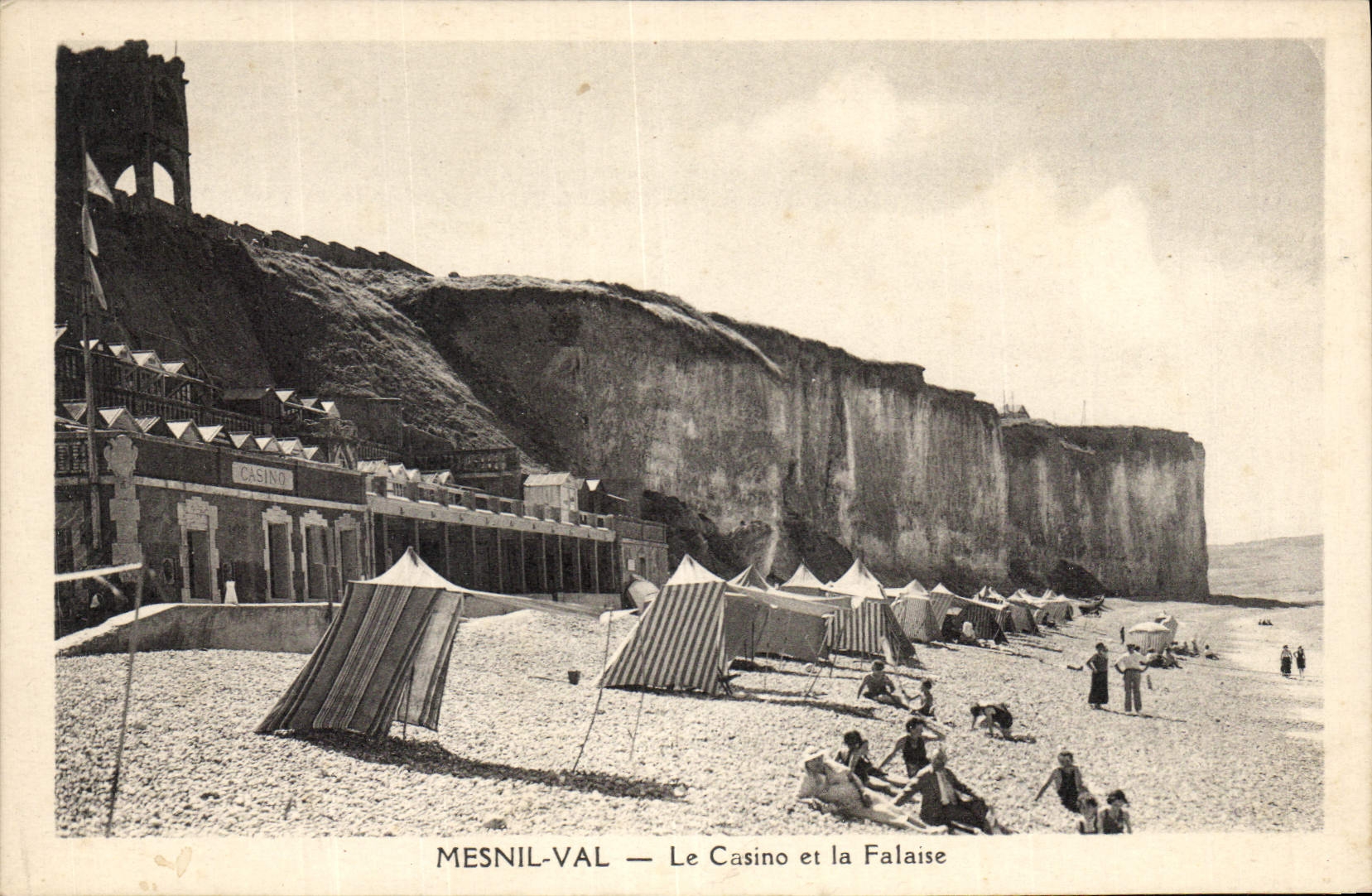 CPA Mesnil Val le casino et la Falaise 