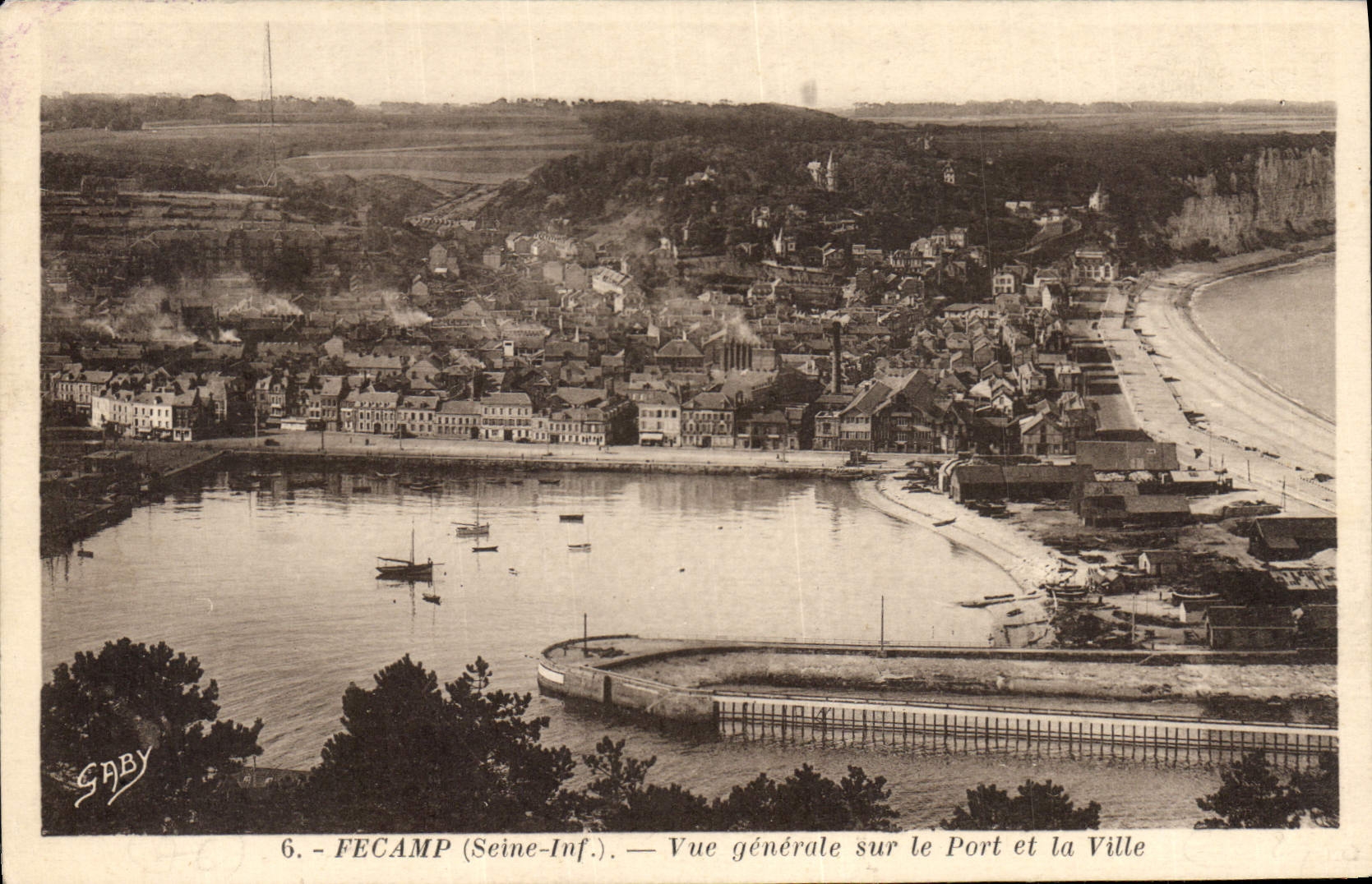 Fécamp (Seine-Inf.) — Vue générale sur le Port et la Ville — Édition Gaby