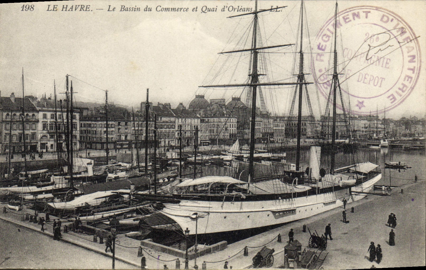 CPA Le Havre le Bssin du commerce et Quai d'Orleans 