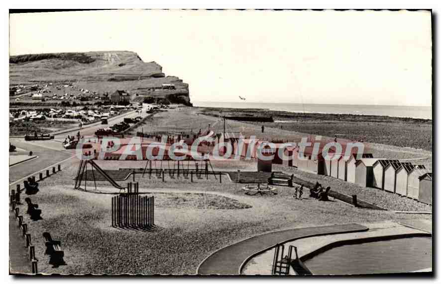 CPA Criel Plage S M vue generale les Jeux 