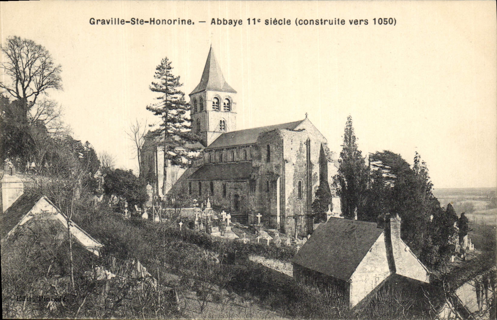 CPA Graville Ste Honorine Abbaye 11 siecle construite vers 1050 