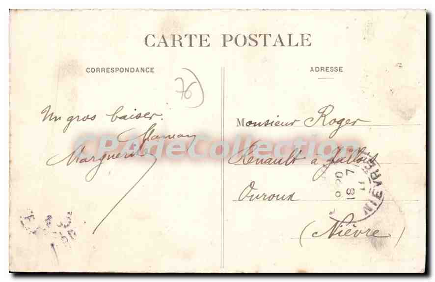 CPA Le Treport Sur la Plage Au Pied des Falaise  — Rückseite