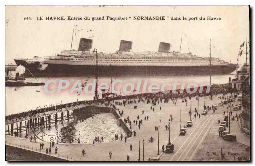 CPA Le Havre Entree du grand Paquebot Normandie dans le port Havre 