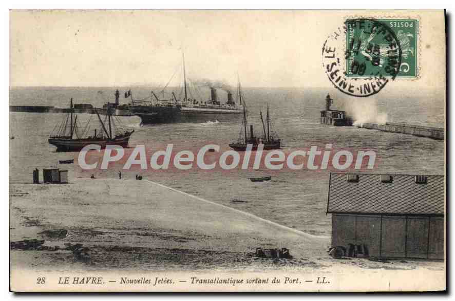 CPA Le Havre Nouvelles Jetees Transatlantique sortant du Port 