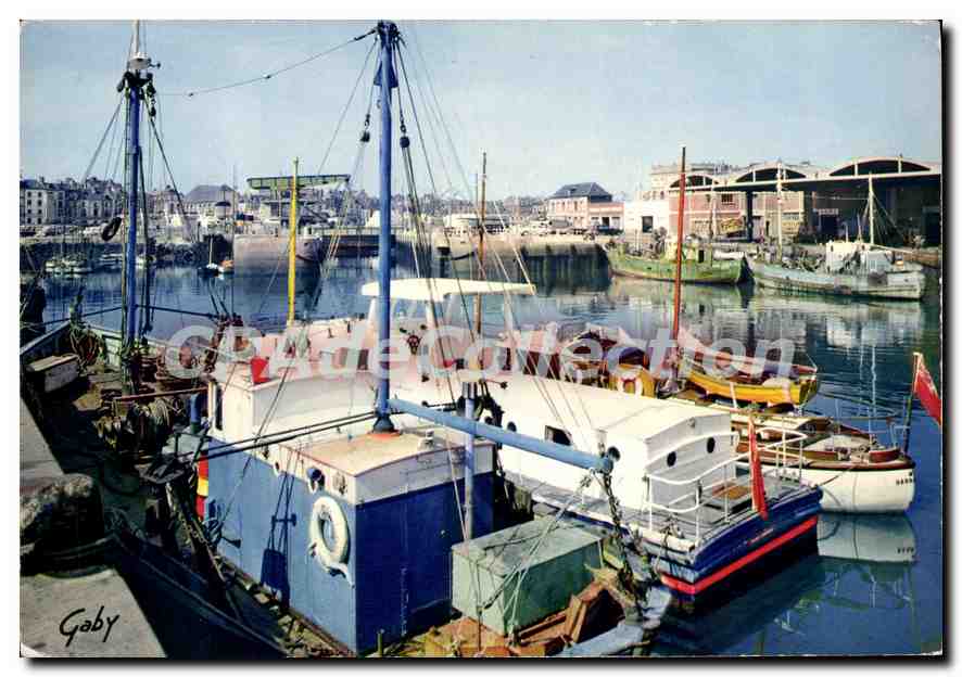 CPSM Dieppe S Mme Le Port de Peche