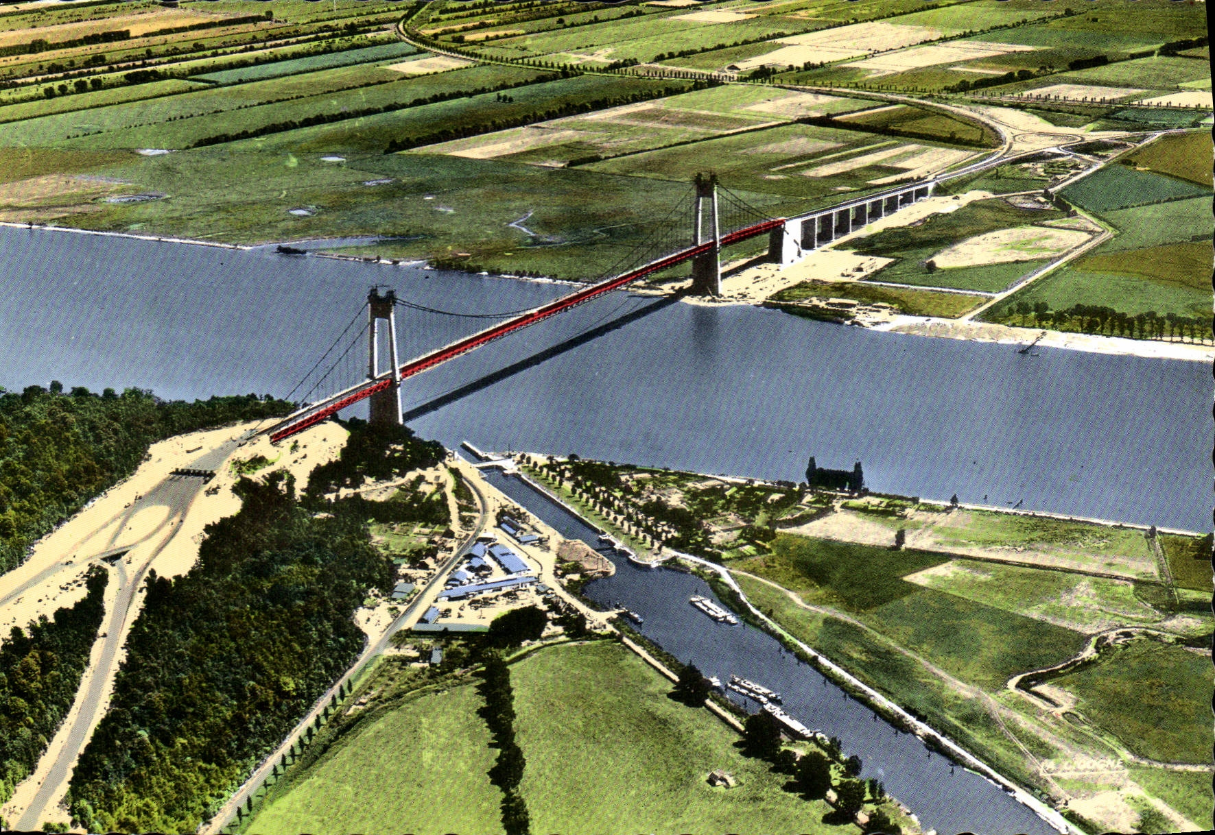 CPSM Le Pont de Tancarville S Mme Pont de Tancarville 