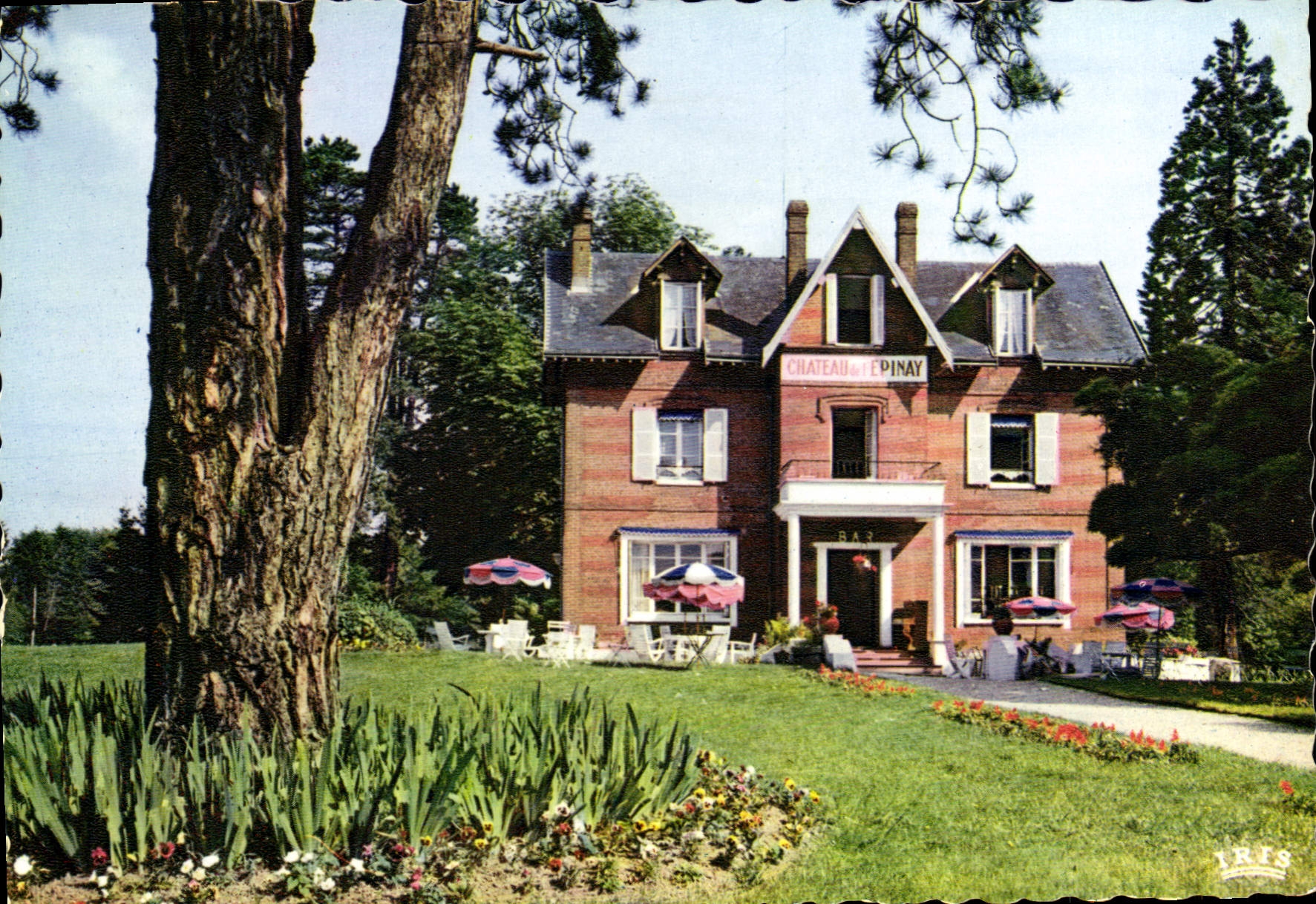 CPSM Forges les Eaux Seine Maritime Le Chateau de l'Epinay 