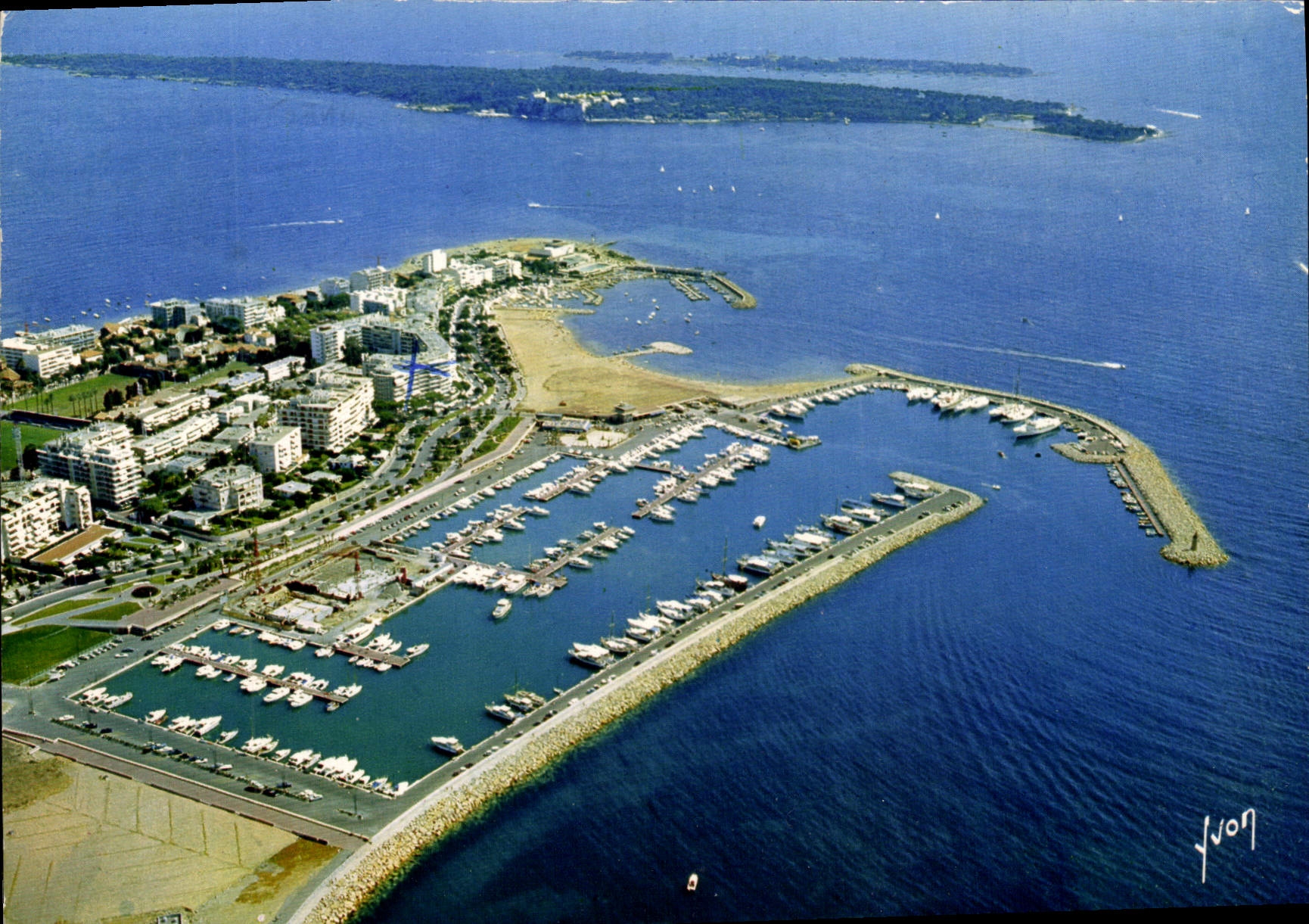 Port Pierre Canto ou Nouveau Port — Cannes — Éditions Jean-Jaurès