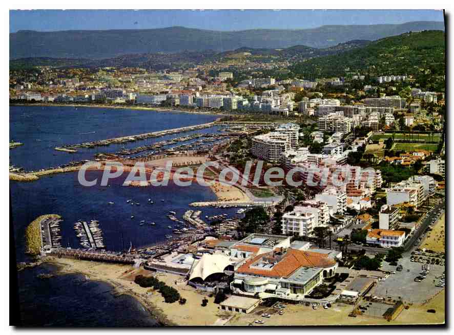 Cannes — Vue par avion du Palm Beach, du port Pierre Canto et des palaces — CPAdeCollection