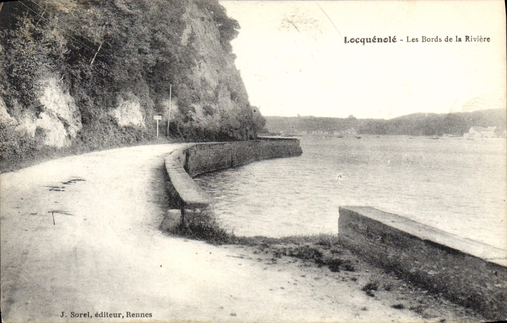 CPA Locquenole Les Bords de la Riviere 