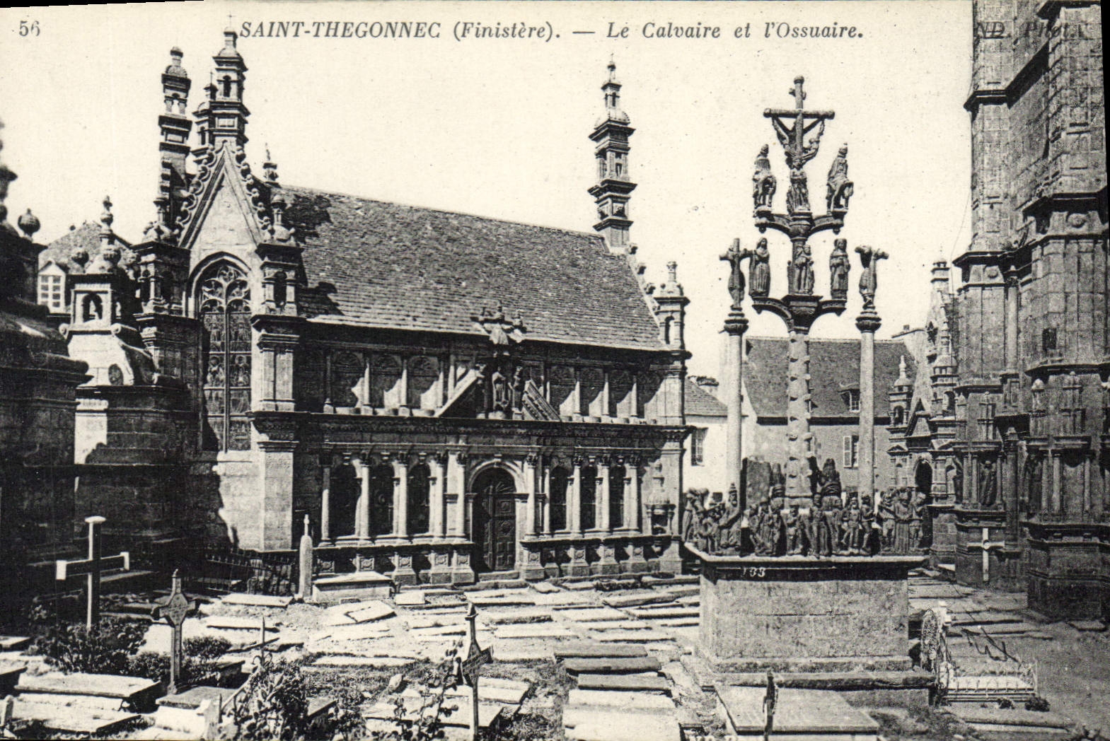 Saint-Thégonnec (Finistère) — Het Kruisweg en het Ossuarium. — NB Pieta, n°56