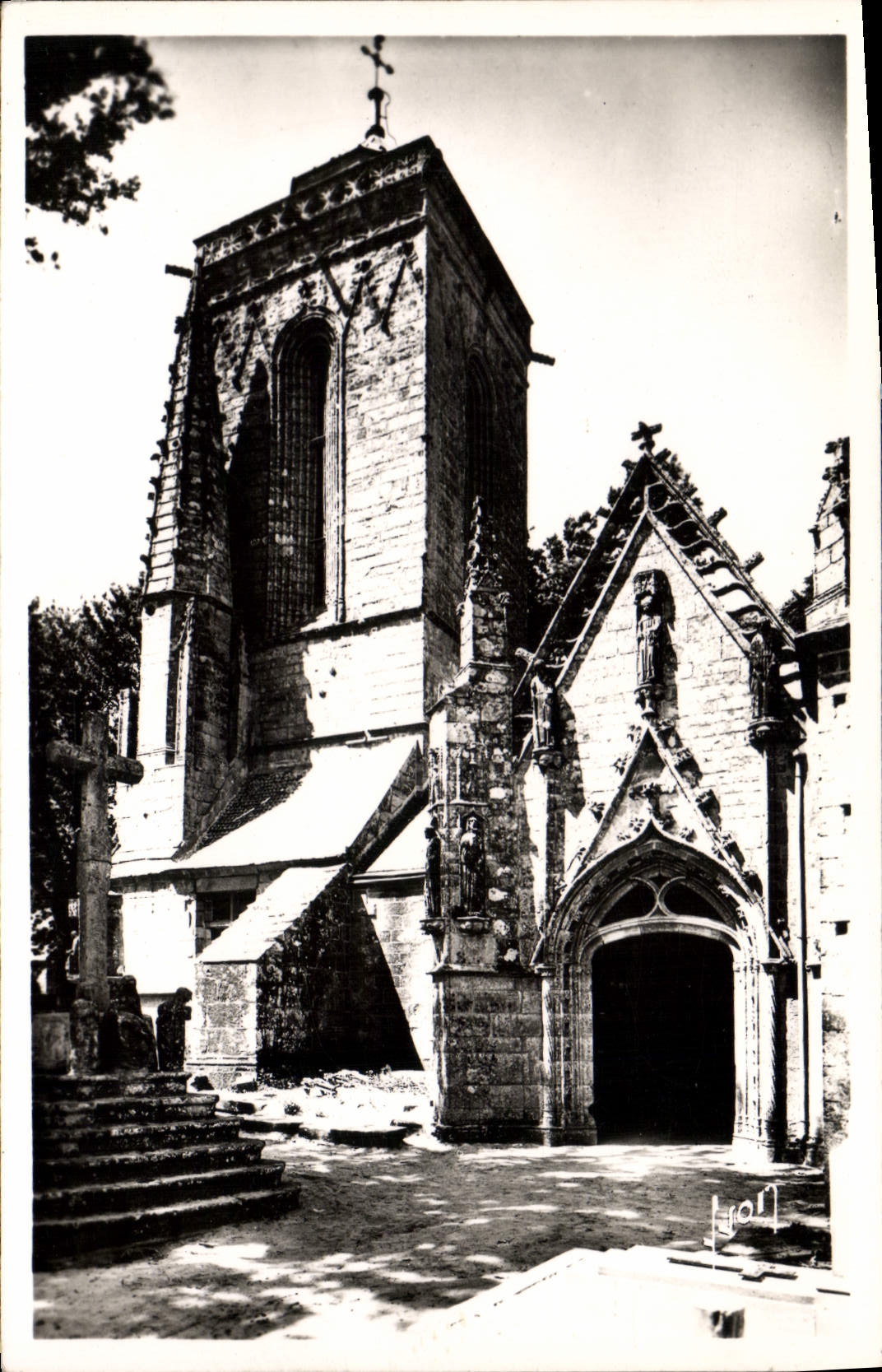 Église Saint-Tugen — Finistère — Éditions d'Art Interdiction