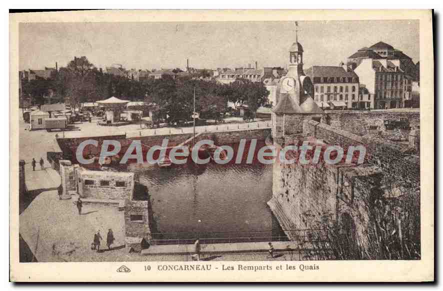 CPA Concarneau Les Remparts et les Quais 