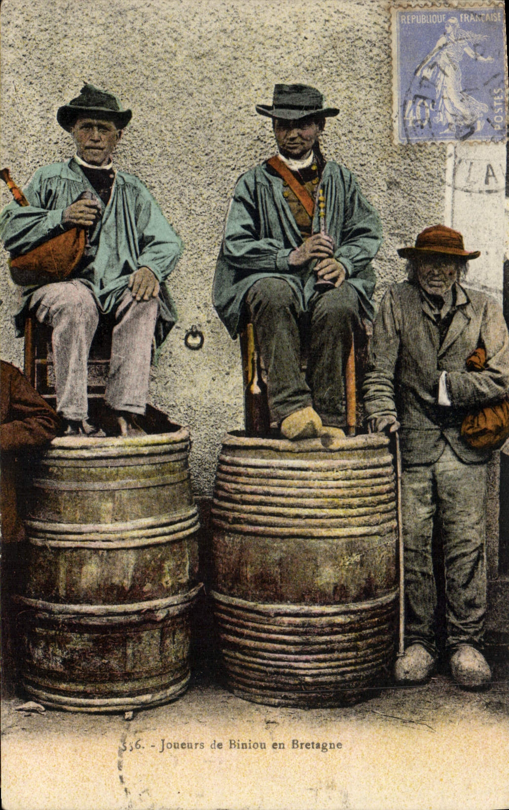 CPA Joueurs de Biniou en Bretagne 