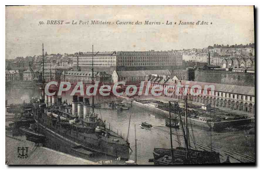 CPA Brest le Port Militaire Caserne des Marins la Jeanne d'Arc 