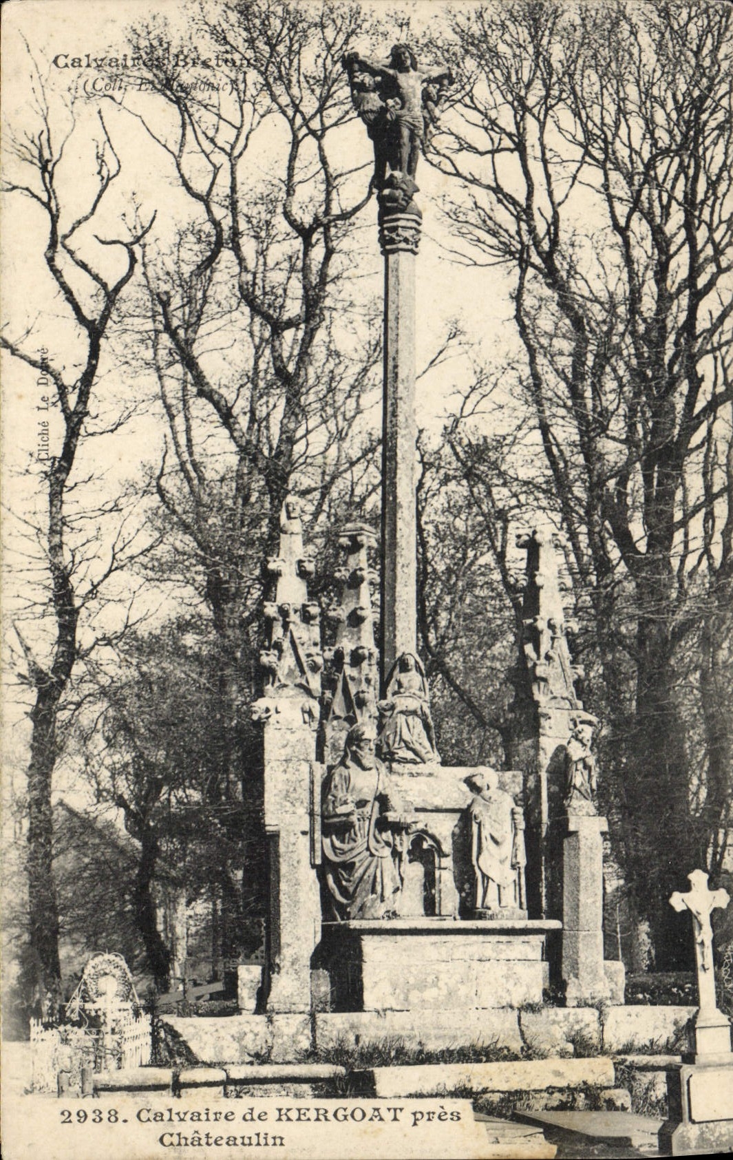 CPA Calvaires de Bretagne Calvaire de Kergoat pres Chateaulin 