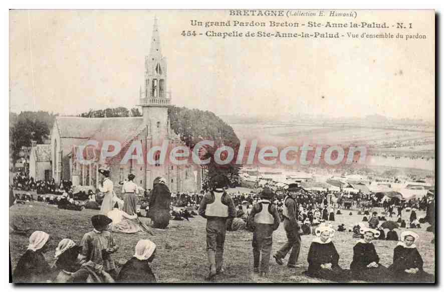 CPA Bretagne un grand Pardon Breton Ste Anne la Palud chapelle de Ste Anne la Palud vue d'ensemble d