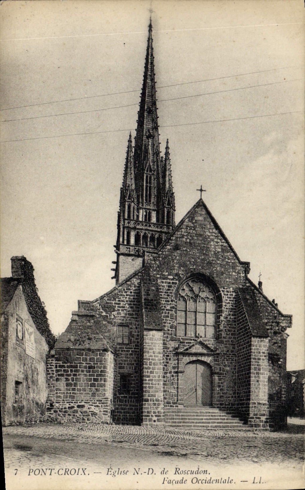 CPA Pont Croix Eglise N D de Roscudon facade Occidentale 