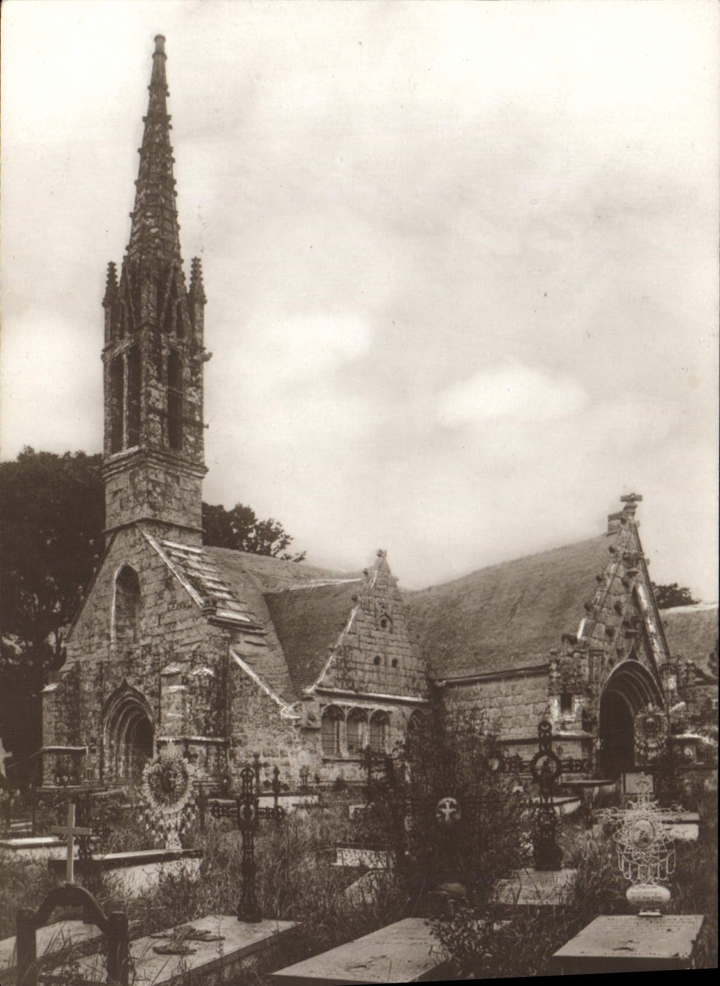 CPA Saint Nic Finistere l'eglise 