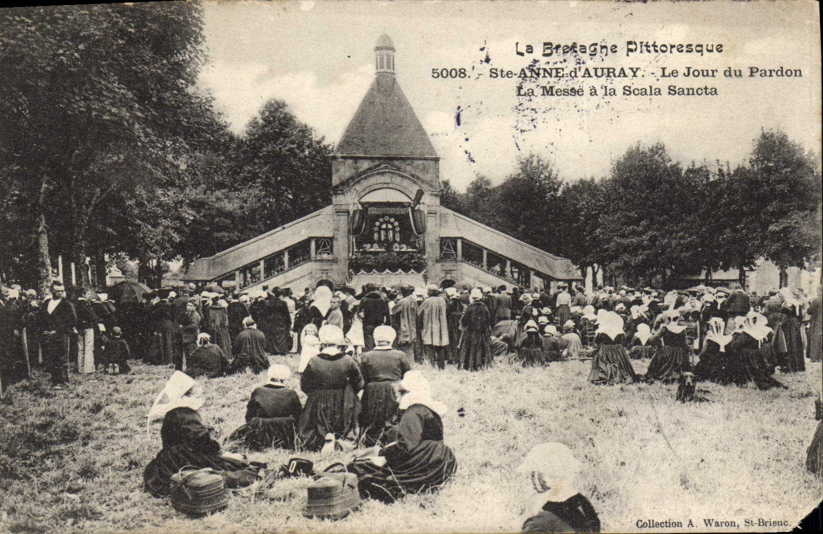 Ste-Anne-d'Auray — Le Jour du Pardon — La Messe à la Scala Sancta — Collection A. Waron, St-Brieuc