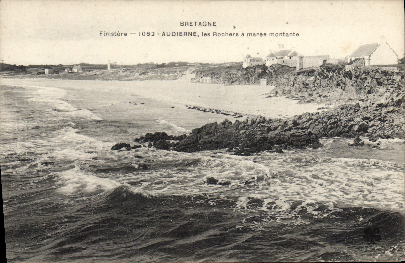 CPA Bretagne Finistere Audierne les Roches à maree Montante 