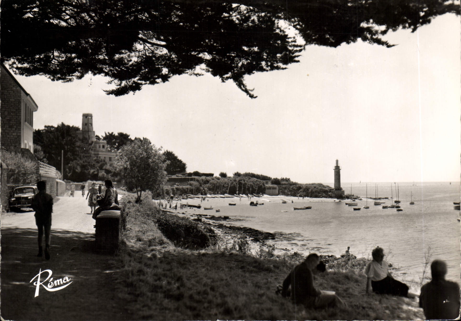 CPSM Benquet Finistere la corniche et la plage du Phare 