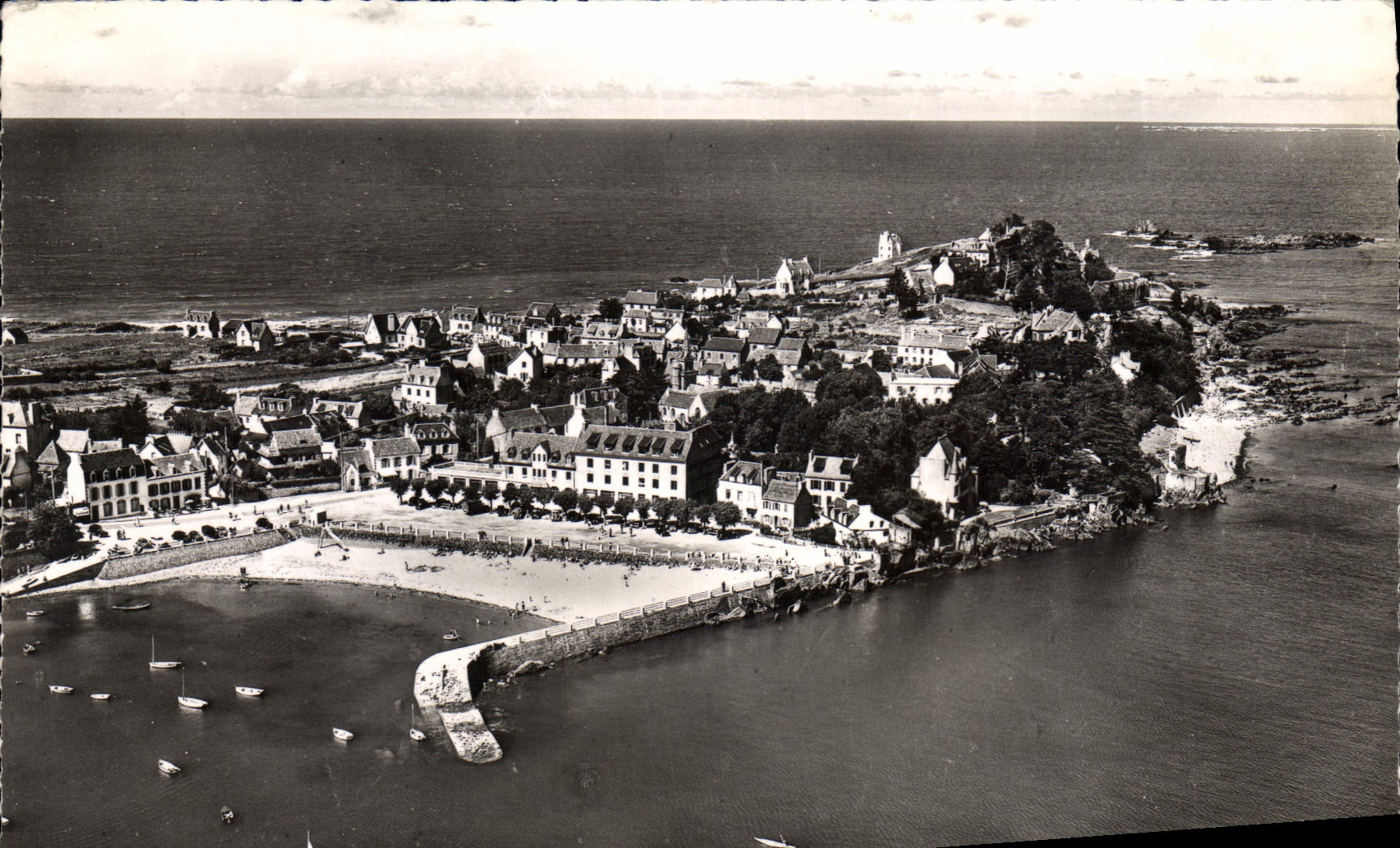 CPSM Locquirec Finistere vue generale aerienne 