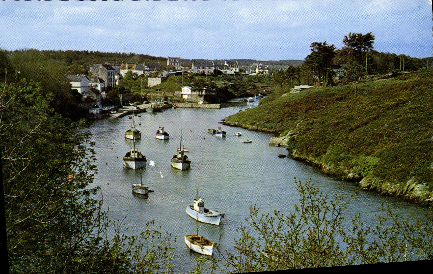 CPSM La Bretagne Brigneau en Moelan sur Mer vue generale 